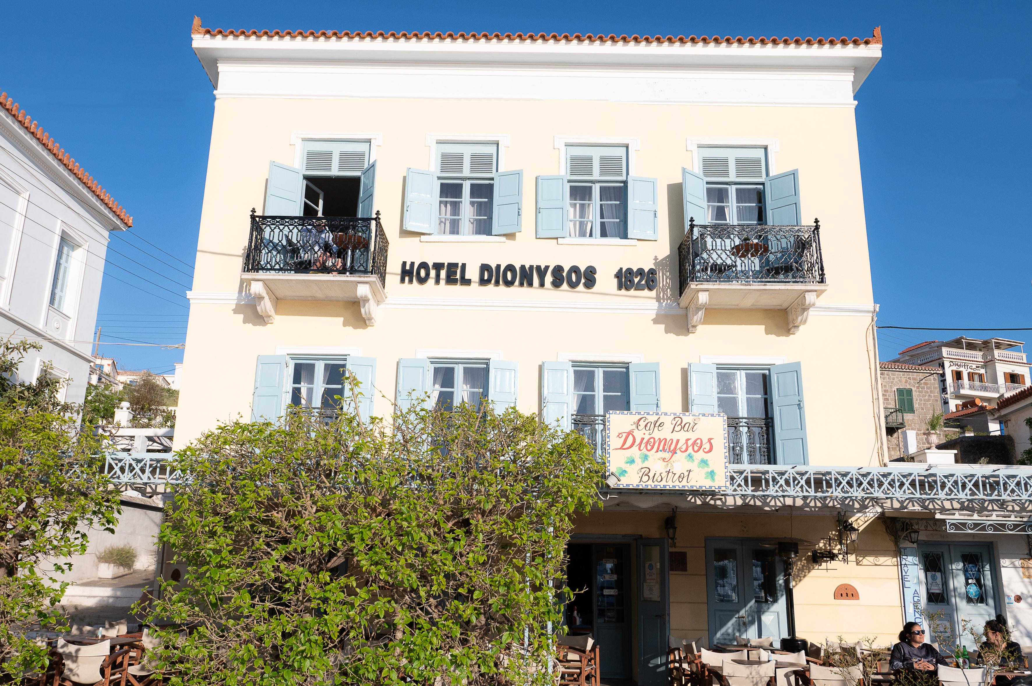 Dionysos Hotel Poros Town Exterior photo